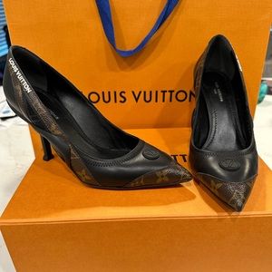 Louis Vuitton Archlight Pumps